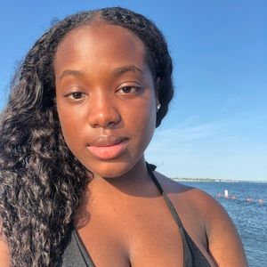 Meet your Posher, Khiandra